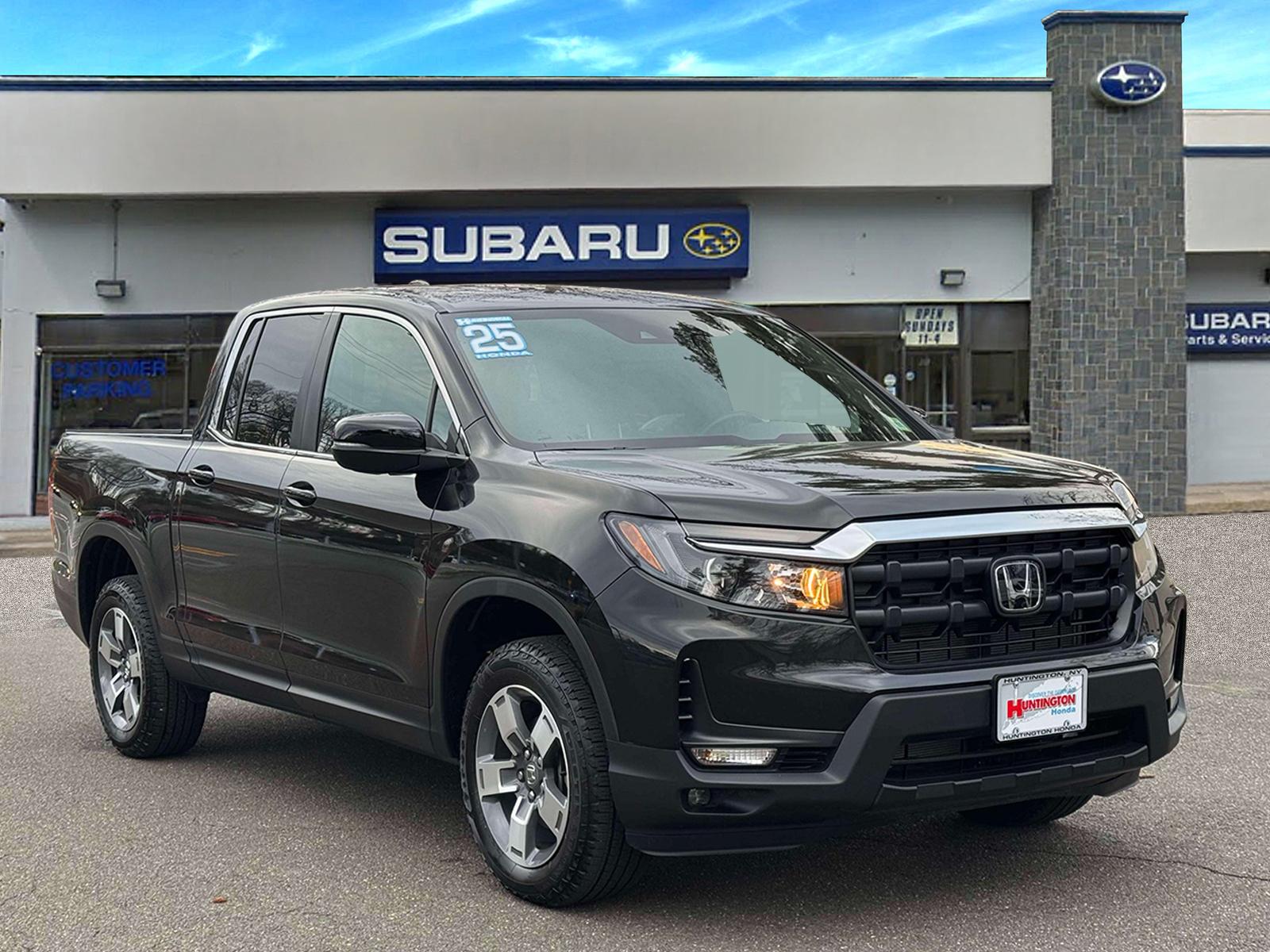 Crystal Black Pearl 2025 Honda Ridgeline RTL AWD Pickup Truck All-Wheel Drive Automatic