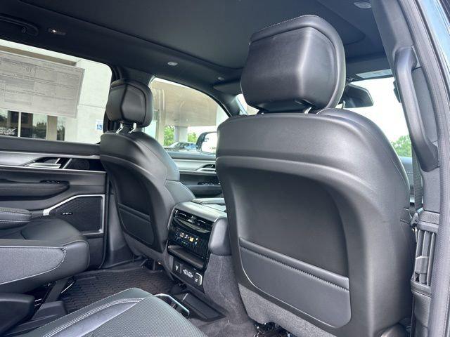 2026 Jeep Grand Wagoneer Upland 4x4