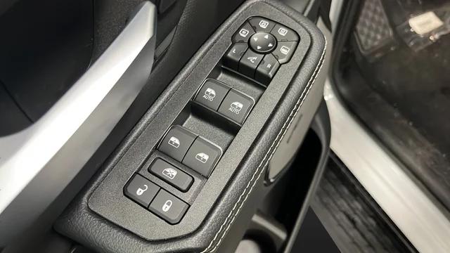2026 Ram 1500 Rebel Crew Cab 4x4 5'7" Box