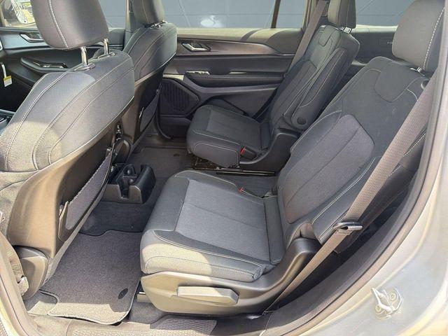 2026 Jeep Grand Cherokee L Altitude 4x4