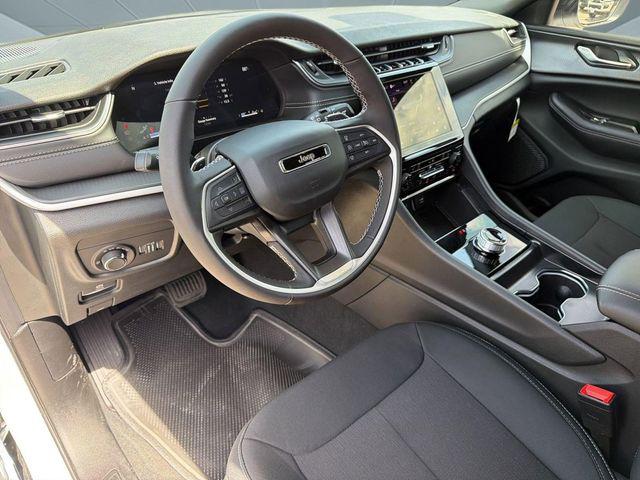 2026 Jeep Grand Cherokee L Altitude 4x4