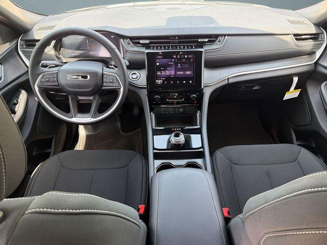 2026 Jeep Grand Cherokee L Altitude 4x4