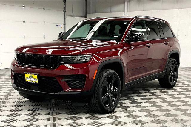 2025 Jeep Grand Cherokee Altitude X 4x4