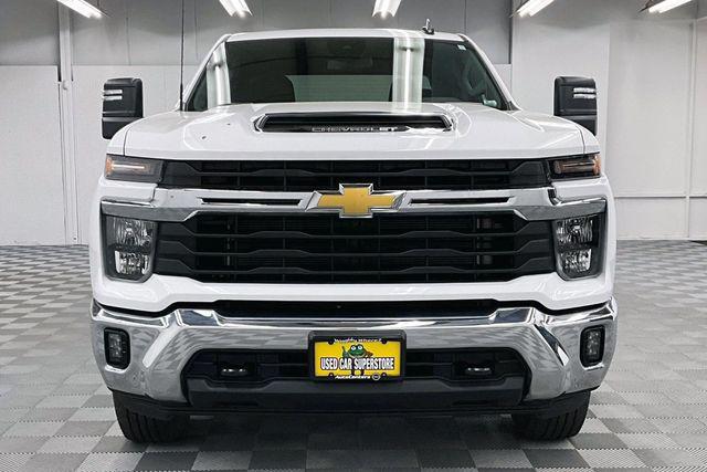 2025 Chevrolet Silverado 2500HD 4WD Crew Cab Standard Bed LT