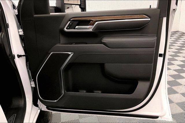 2025 Chevrolet Silverado 2500HD 4WD Crew Cab Standard Bed LT