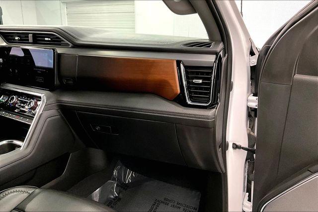 2024 GMC Sierra 3500HD 4WD Crew Cab Standard Bed Denali