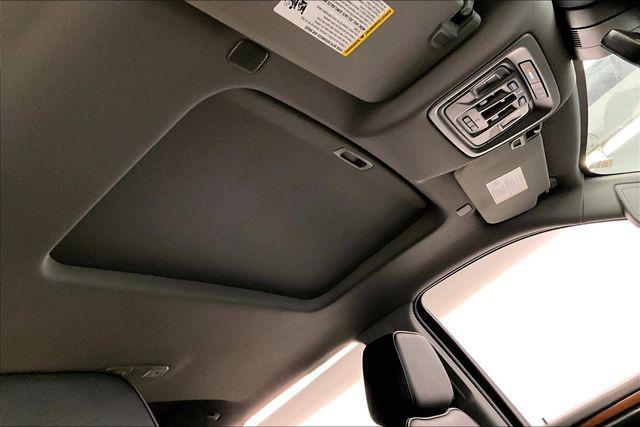 2024 GMC Sierra 3500HD 4WD Crew Cab Standard Bed Denali