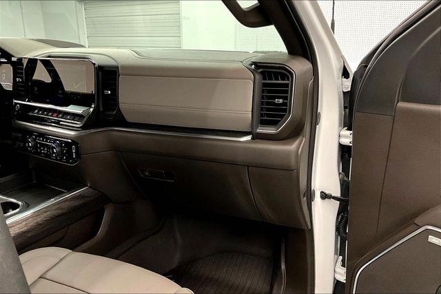 2025 Chevrolet Silverado 2500HD 4WD Crew Cab Standard Bed LTZ