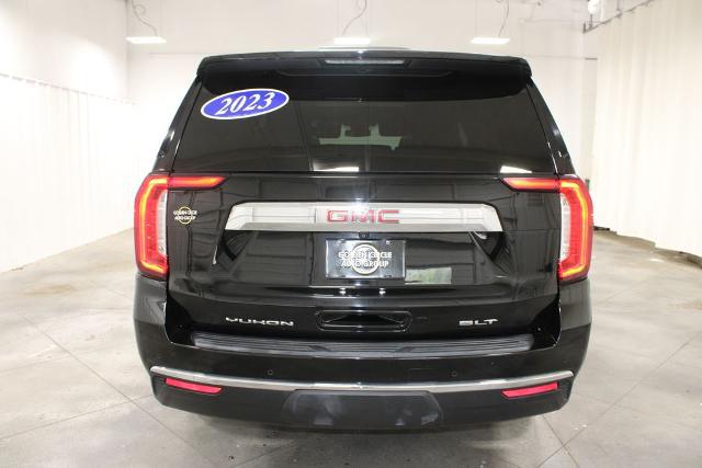 2023 GMC Yukon XL 2WD SLT