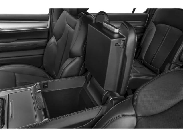 2026 Jeep Grand Wagoneer 4x2