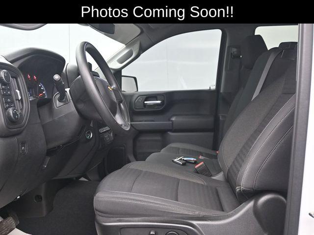 2022 Chevrolet Silverado 1500 4WD Crew Cab Short Bed Custom