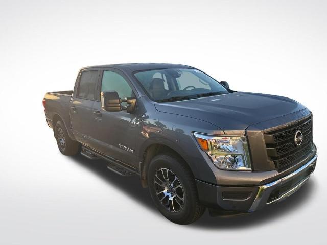 2024 Nissan Titan Crew Cab SV 4x2