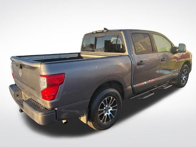 2024 Nissan Titan Crew Cab SV 4x2