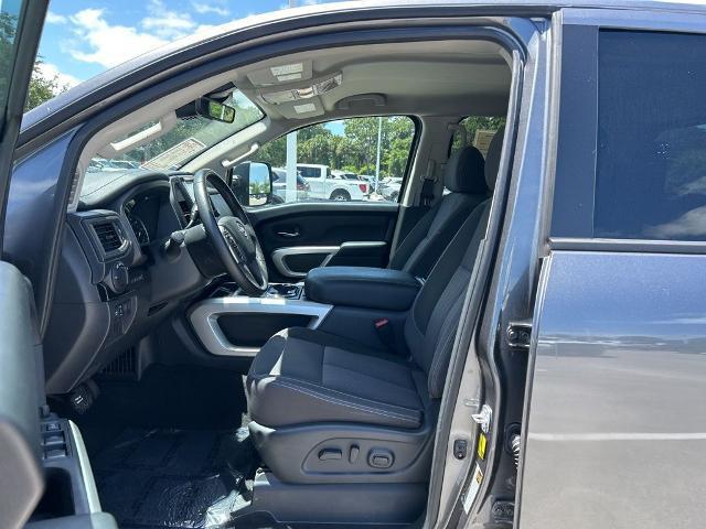 2024 Nissan Titan Crew Cab SV 4x2