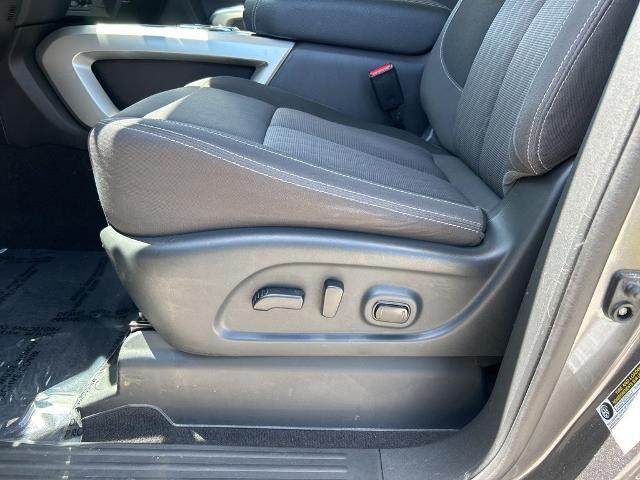 2024 Nissan Titan Crew Cab SV 4x2