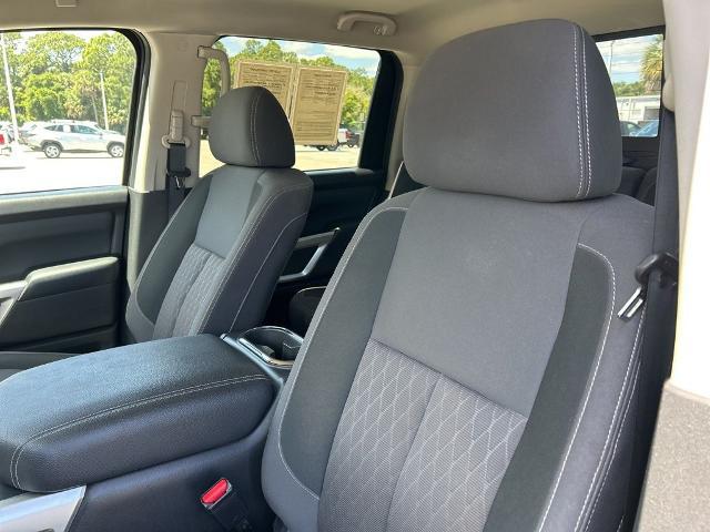 2024 Nissan Titan Crew Cab SV 4x2