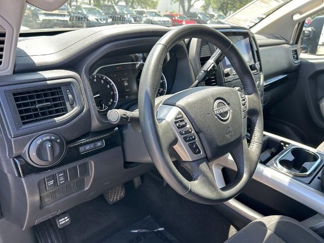 2024 Nissan Titan Crew Cab SV 4x2