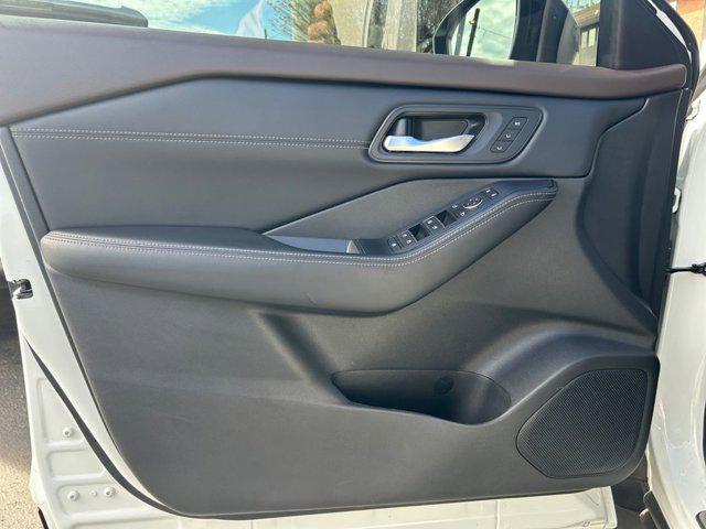 2023 Nissan Rogue SL Intelligent AWD