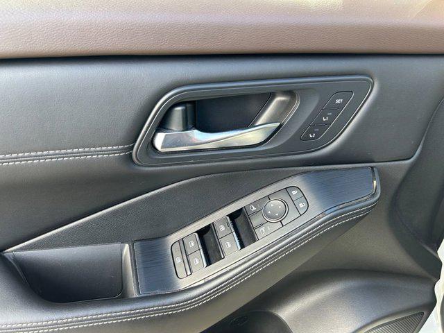 2023 Nissan Rogue SL Intelligent AWD