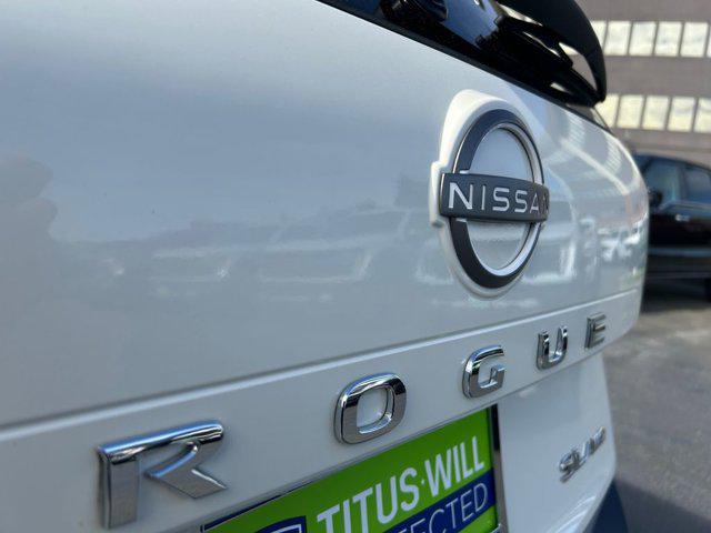 2023 Nissan Rogue SL Intelligent AWD