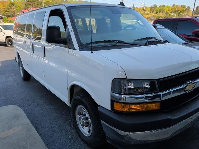 2024 Chevrolet Express Passenger RWD 3500 Extended Wheelbase LT