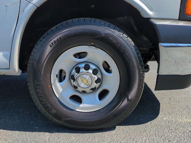 2024 Chevrolet Express Passenger RWD 3500 Extended Wheelbase LT
