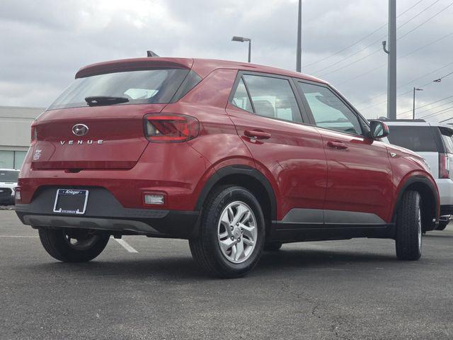 2022 Hyundai Venue SE