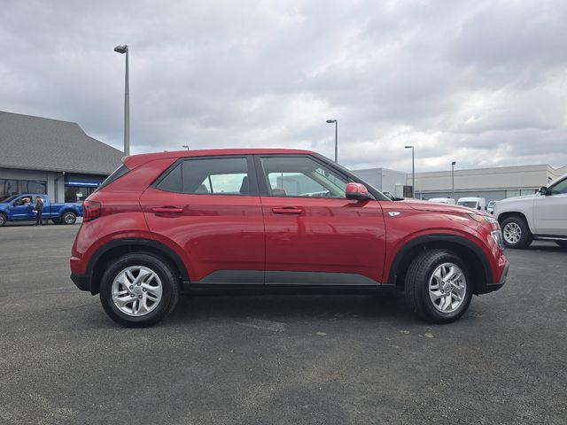 2022 Hyundai Venue SE