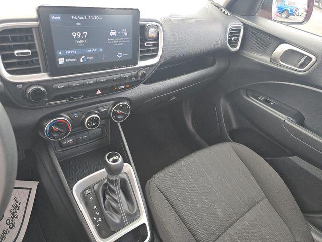2022 Hyundai Venue SE