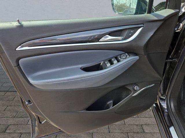 2023 Buick Enclave Essence AWD