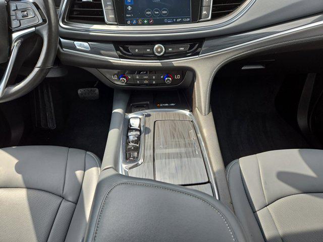 2023 Buick Enclave Essence AWD