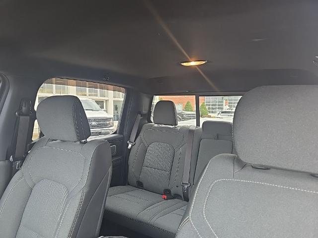 2021 Ram 1500 Big Horn Crew Cab 4x4 6'4" Box