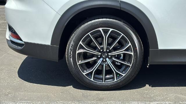 2025 Mazda CX-70 Premium Package