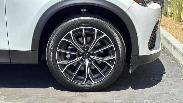 2025 Mazda CX-70 Premium Package