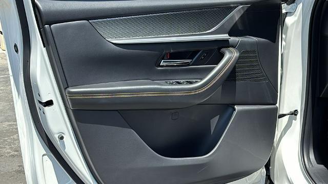 2025 Mazda CX-70 Premium Package