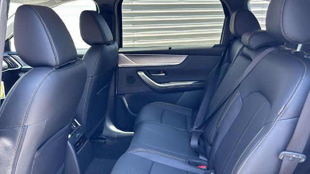 2025 Mazda CX-70 Premium Package