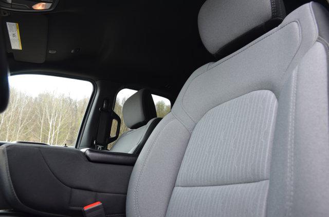 2022 Ram 1500 Big Horn Quad Cab 4x4 64 Box
