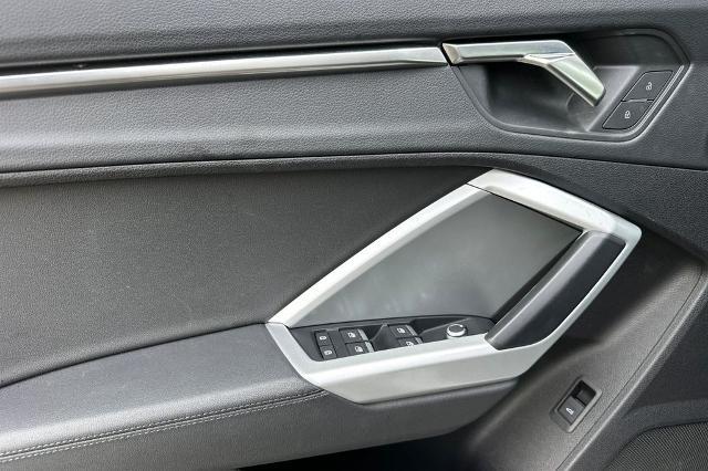 2023 Audi Q3 Premium 40 TFSI quattro Tiptronic