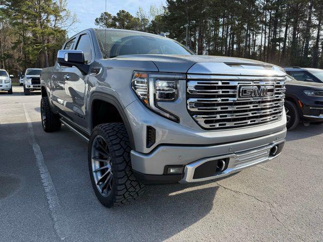 2024 GMC Sierra 1500 4WD Crew Cab Short Box Denali