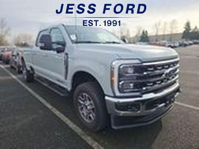2025 Ford F-350 LARIAT