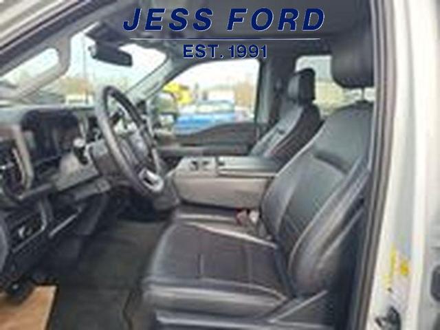 2025 Ford F-350 LARIAT