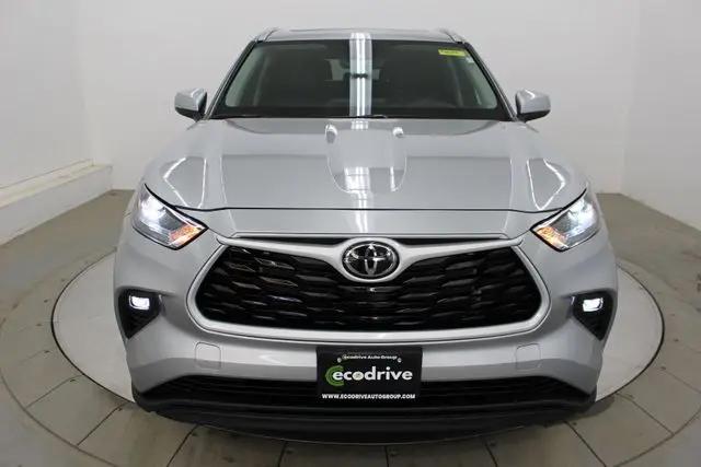 2025 Toyota Highlander XLE