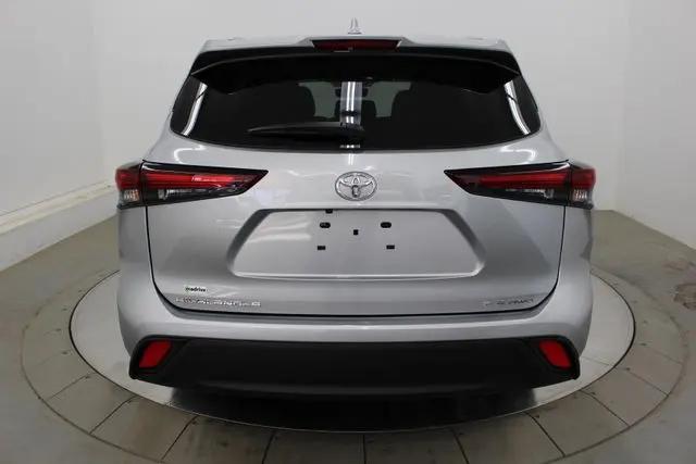 2025 Toyota Highlander XLE