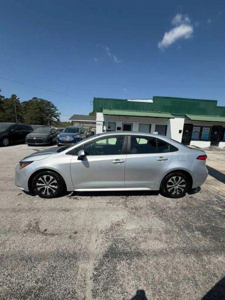 2022 Toyota Corolla Hybrid LE
