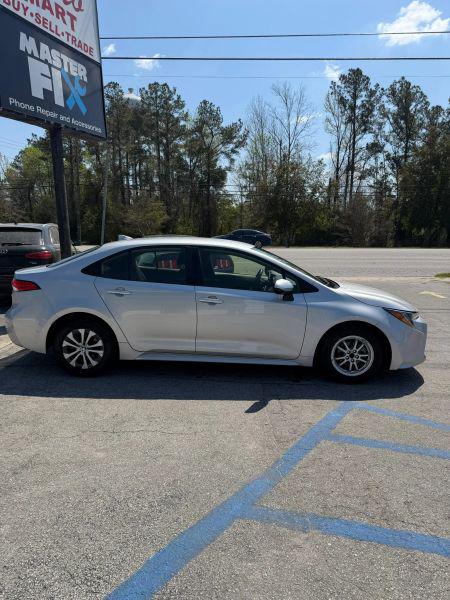2022 Toyota Corolla Hybrid LE