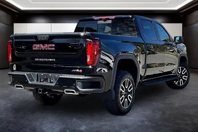 2025 GMC Sierra 1500 4WD Crew Cab Short Box AT4