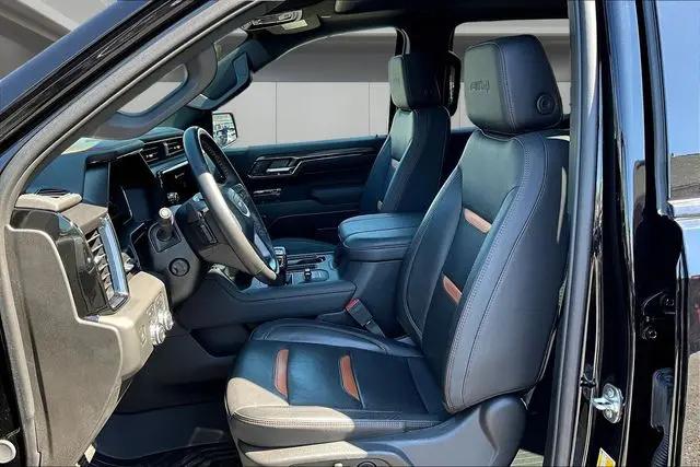 2025 GMC Sierra 1500 4WD Crew Cab Short Box AT4