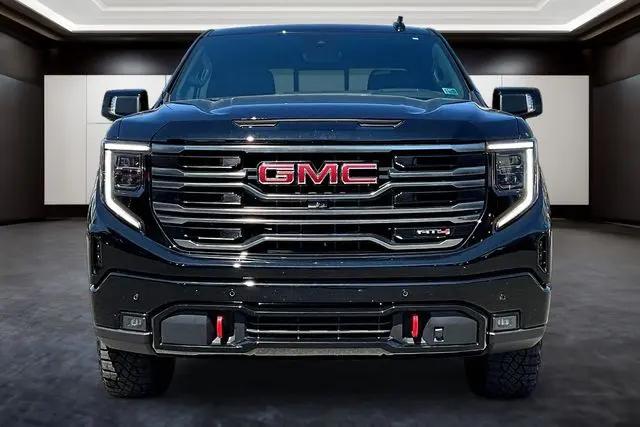 2025 GMC Sierra 1500 4WD Crew Cab Short Box AT4