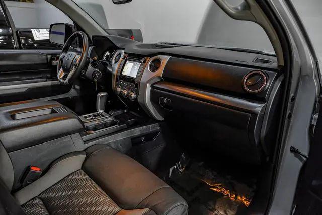 2019 Toyota Tundra SR5 5.7L V8