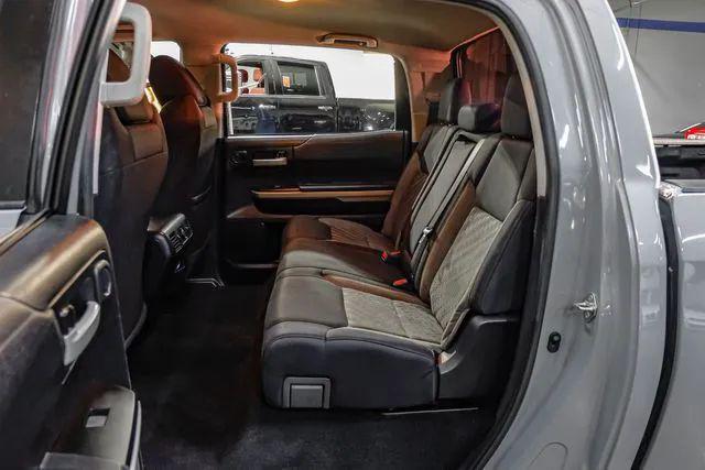 2019 Toyota Tundra SR5 5.7L V8
